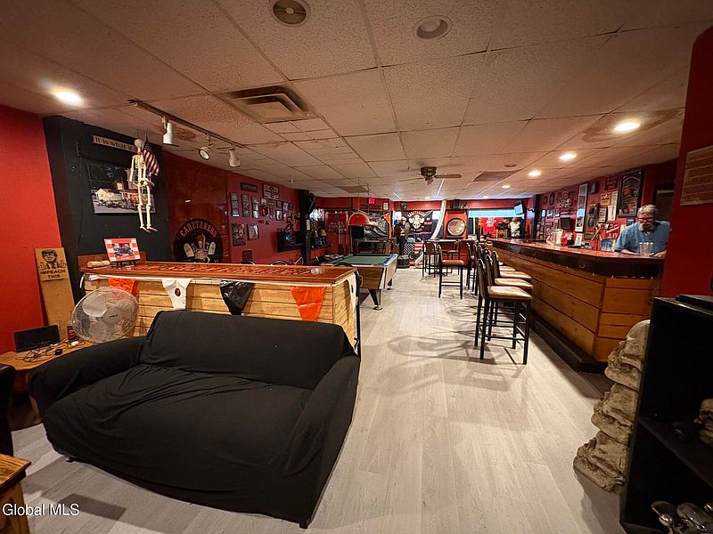 2nd image of 2040 Broadway