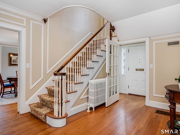2nd image of 26 Fernwood Road