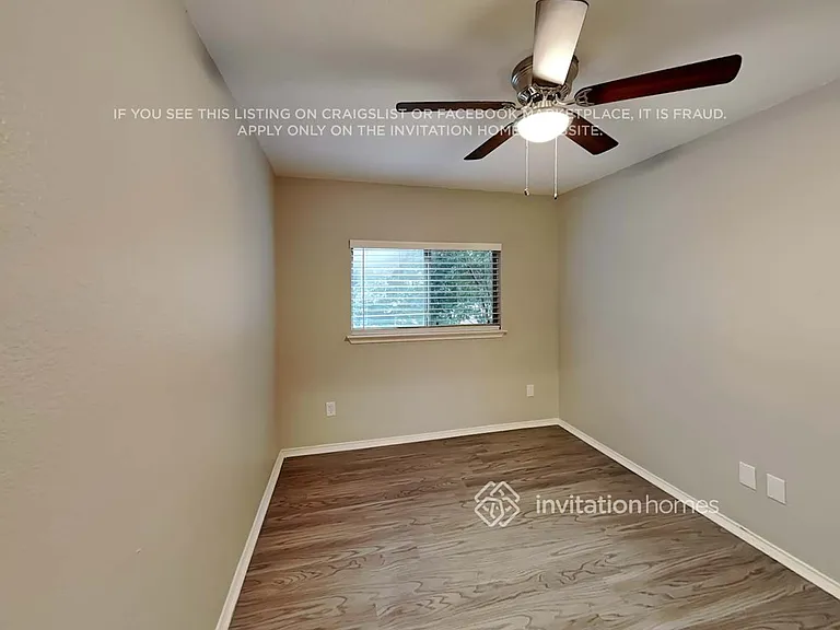 4808 Woodstock Dr — Photo 12