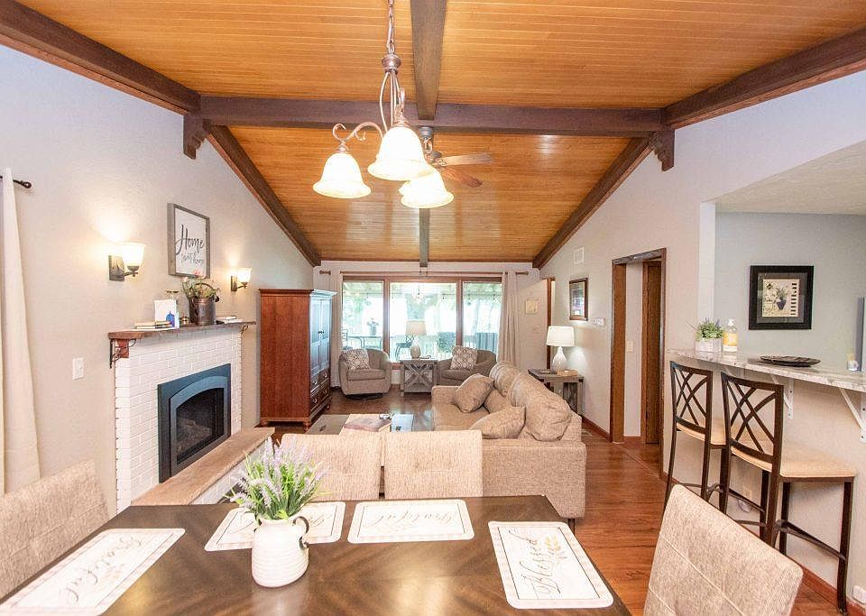 1st image of 28440 Lakewood Dr NW