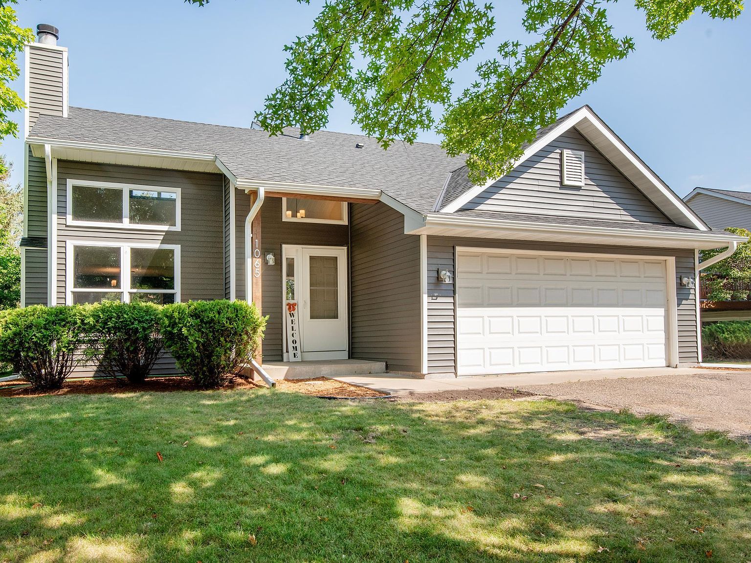 1065 Kettle Creek Rd, Eagan, MN 55123 MLS 6424343 Zillow