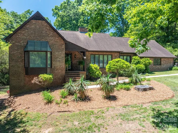 2417 Regal Dr #16, Gastonia, NC 28056