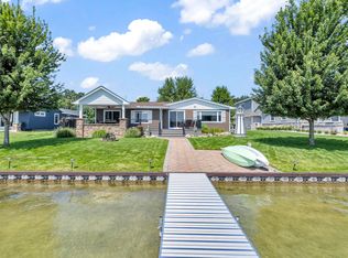 595 Acorn Trl, Horton, MI 49246