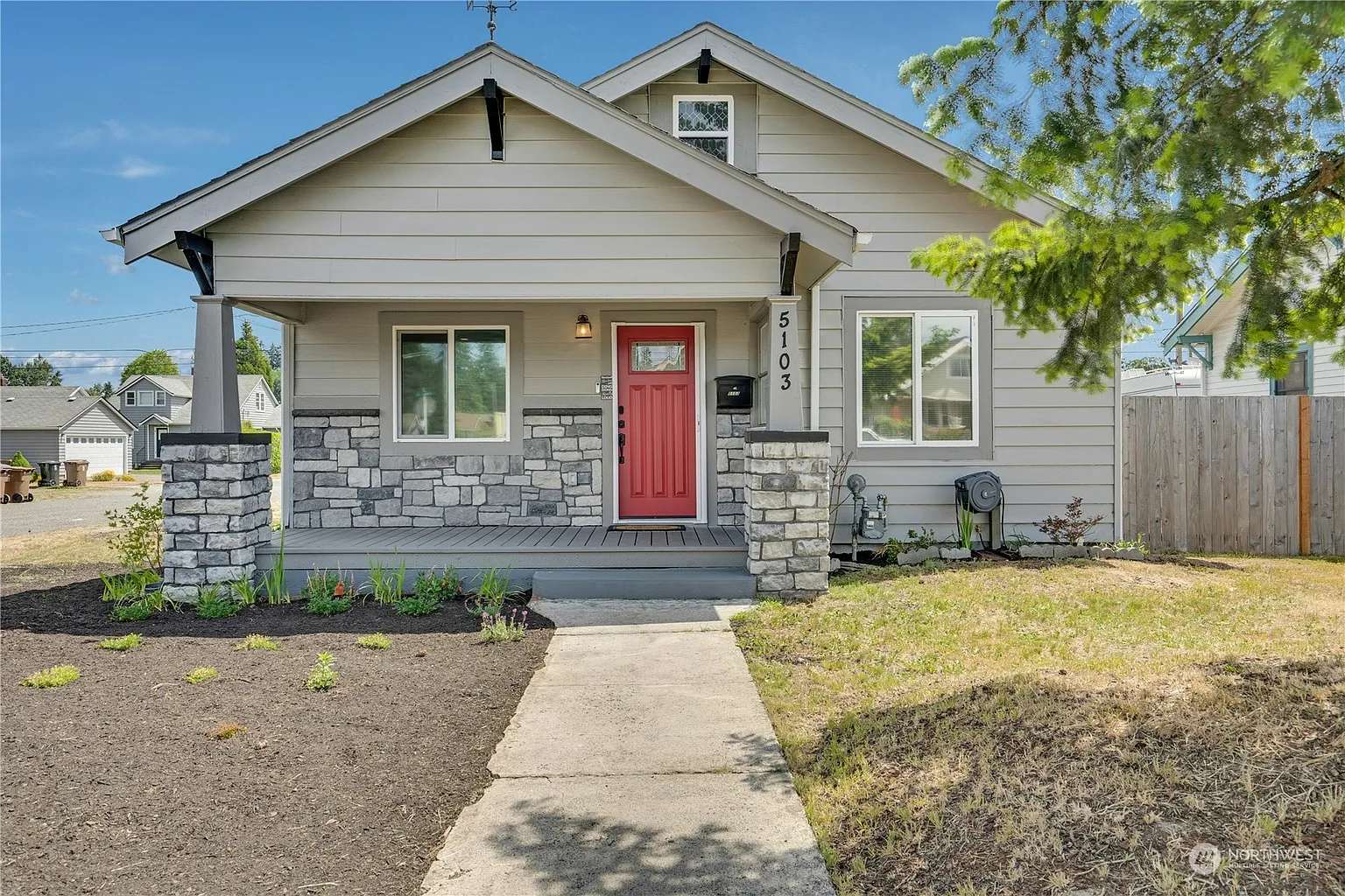 5103 S Oakes Street photo 1