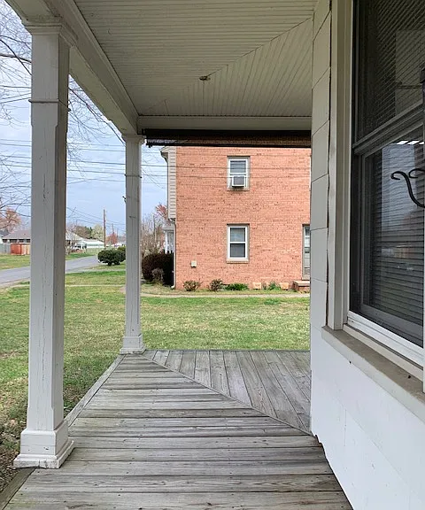 218 Claiborne Ave — Photo 10