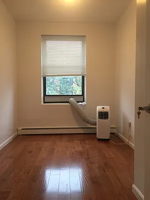 Rented by Best Find Realty Co | media 2