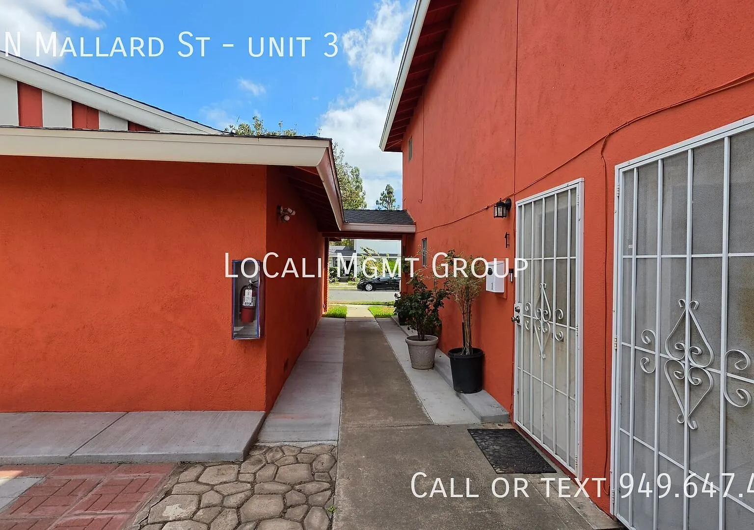 Charming & Spacious 3 Bedrm Home in a Triplex Setting — Photo 3