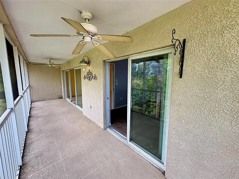 6421 Bay Cedar Ln — Photo 9