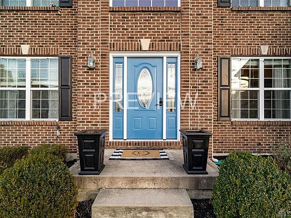 3rd image of 562 Hastings Ct