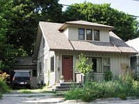1st image of 2411 Fernwood Ave