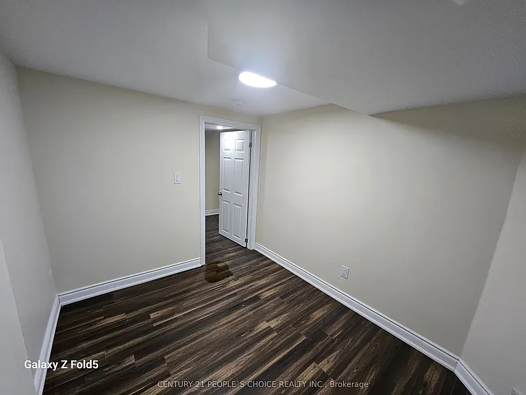 46 Appleby Dr #BASEMENT — Photo 11