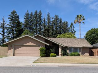 8817 Sierra Oak Dr, Bakersfield, CA 93311