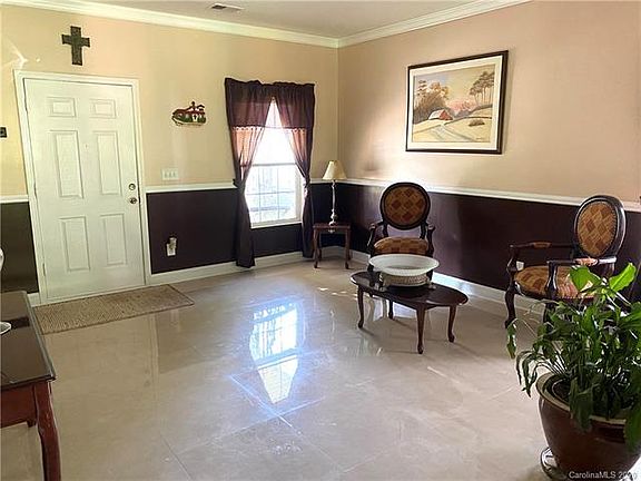 4th image of 8202 Deodora Cedar Ln