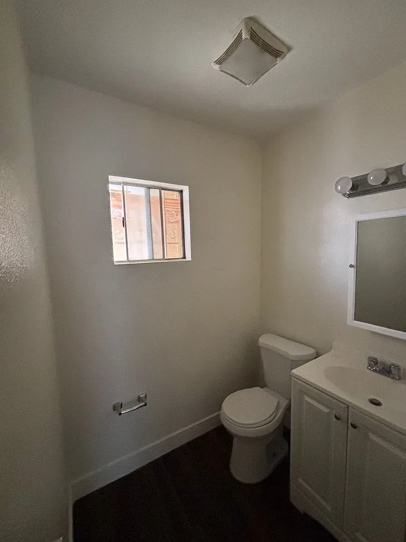 W. 10th Street, Long Beach, CA 90813 — Photo 4