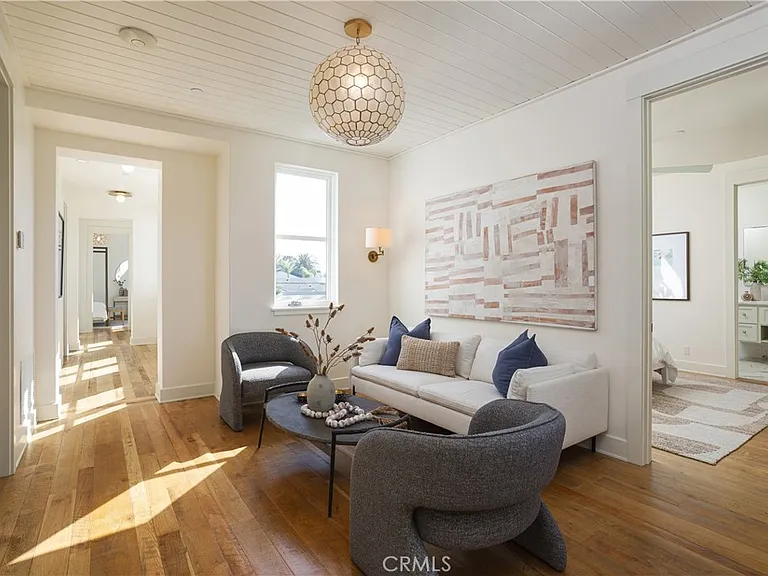 2217 Laurel Pl — Photo 13