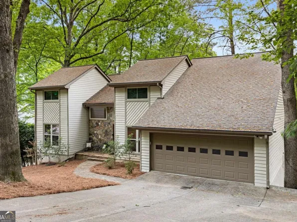 9295 Martin Rd, Roswell, GA 30076