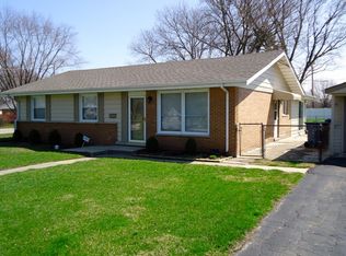 13239 Forestview Ct, Midlothian, IL 60445