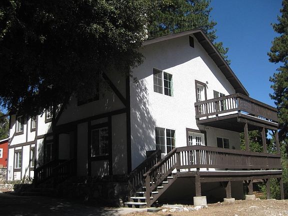 4th image of 9295 Hemlock Dr