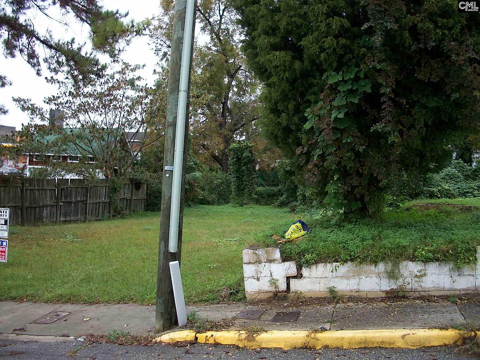 2nd image of 2105 Senate St