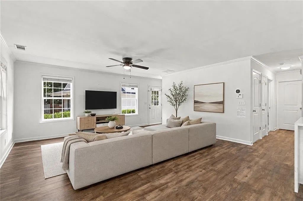 3 bed, 2.0 bath, 1418 sqft, $2,395 — Photo 3