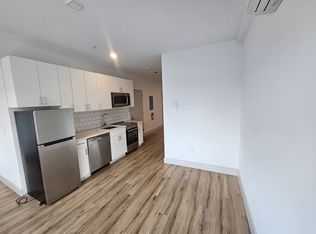 564 Main St APT 2B, Poughkeepsie, NY 12601