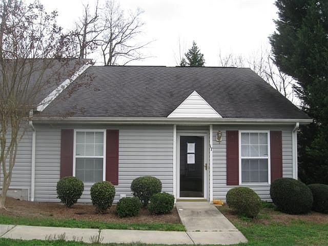 1st image of 17 Treeble Ct