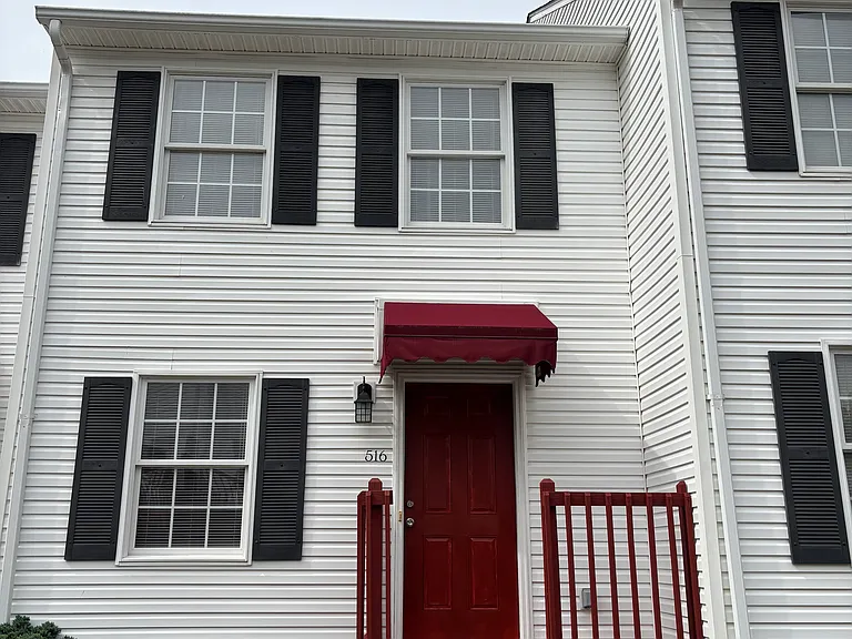 516 Beaverview Dr #516 — Photo 1