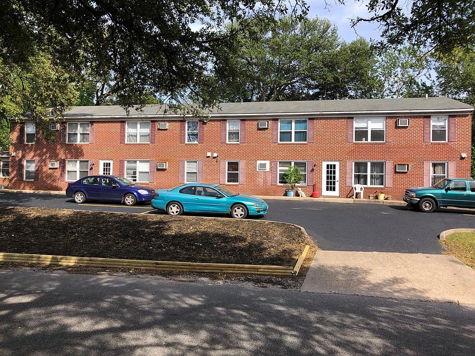 1st image of 1600 Kingston Ave #22