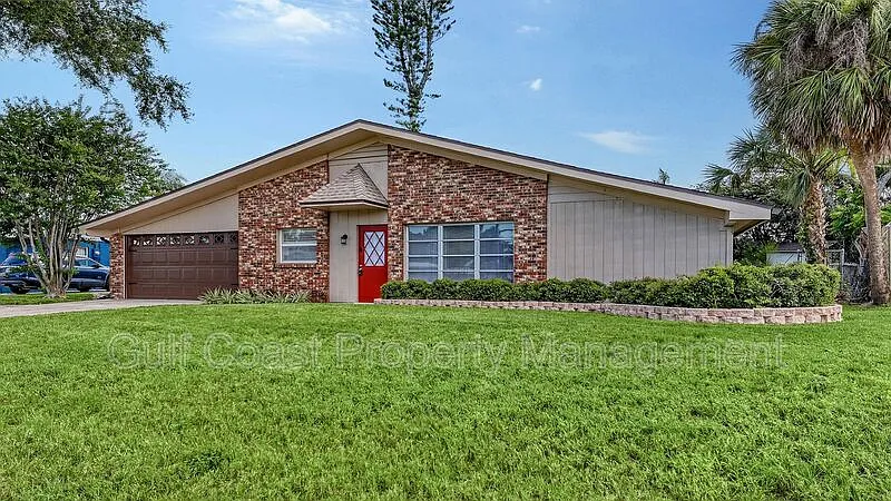2551 Waneta Dr