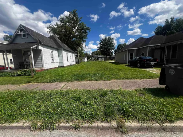 1025 N 10th St, Vincennes, IN 47591