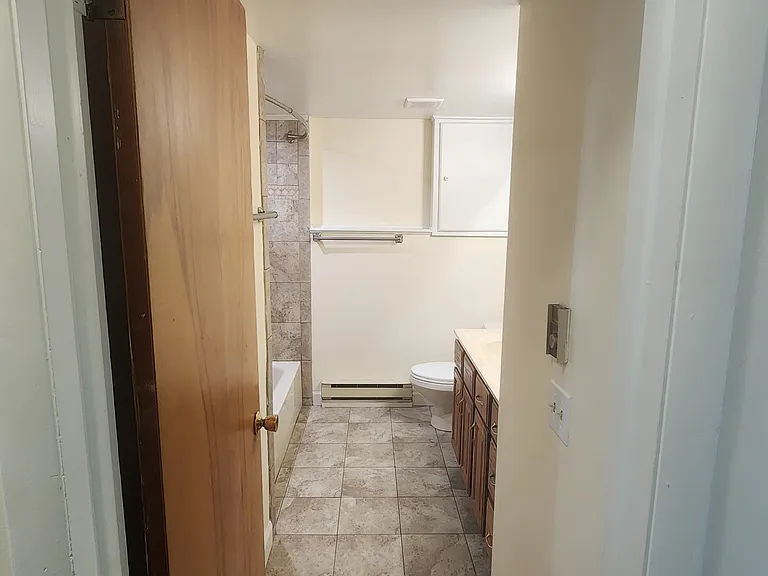 5904 Edson St — Photo 8
