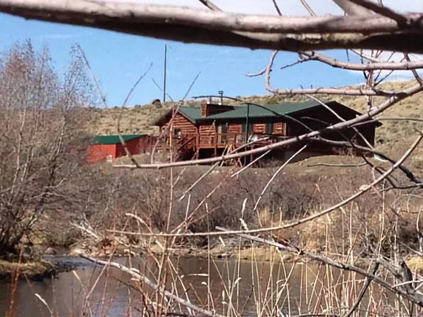 56 Gopher Gulch Rd, Jelm, WY 82063