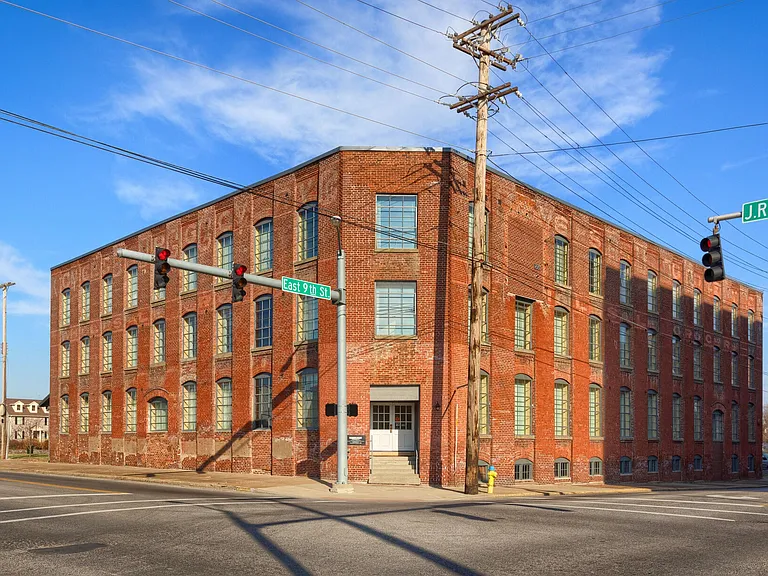 Owensboro Historic Residences — Photo 13