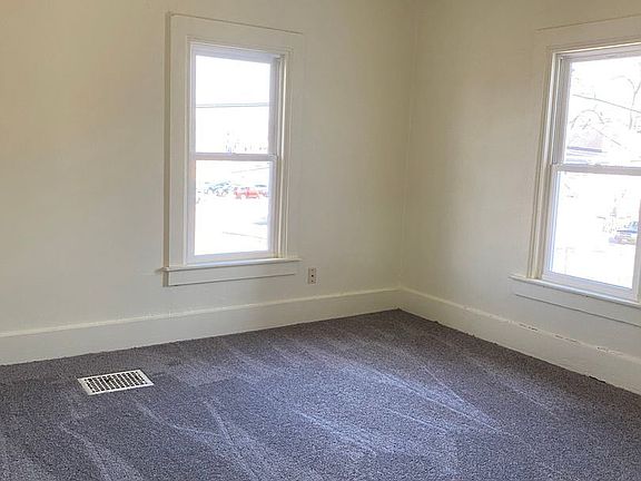 5th image of 212 McKinley St