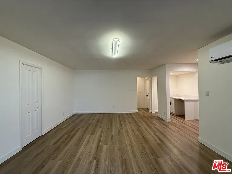 314 S Clark Dr #2 — Photo 4