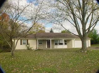 689 E Sherwood Rd, Williamston, MI 48895