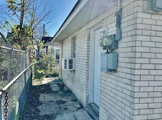 404 James St, Houston, TX 77009