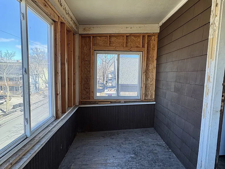 73 College St #3 — Photo 11