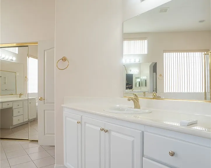 7861 Darby Ave — Photo 88