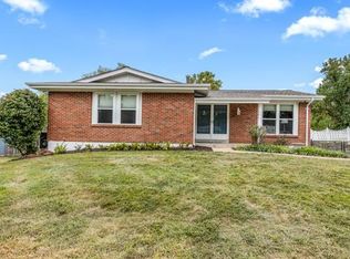 742 Westglen Village Dr, Ballwin, MO