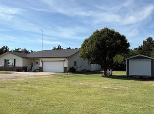 1256 O Rd, Larned, KS 67550