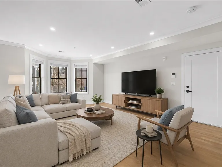 279 Lamartine St #PENTHOUSE — Photo 4