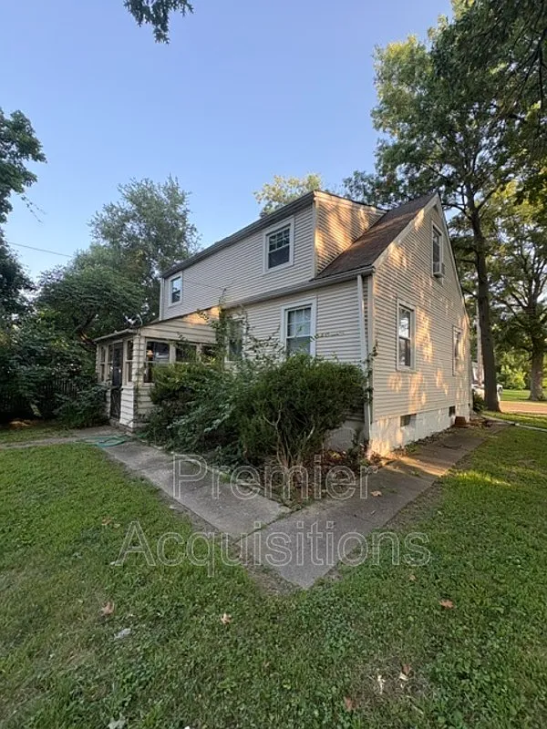 3 bed, 2.0 bath, $1,300 — Photo 3