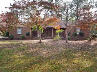 20 McDonald Rd E, Pinehurst, NC 28374