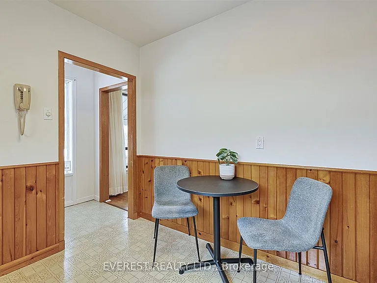 99 Rochman Blvd — Photo 14