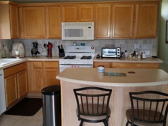 4th image of 4636 SE Winter Haven Ct