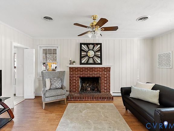 4th image of 8276 Franklin Ln