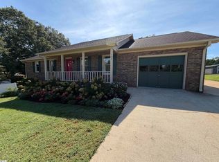 103 N Johnson St, Landrum, SC 29356