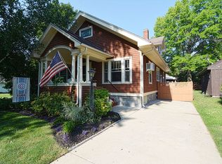 610 Lavoie Ave, Elgin, IL 60120