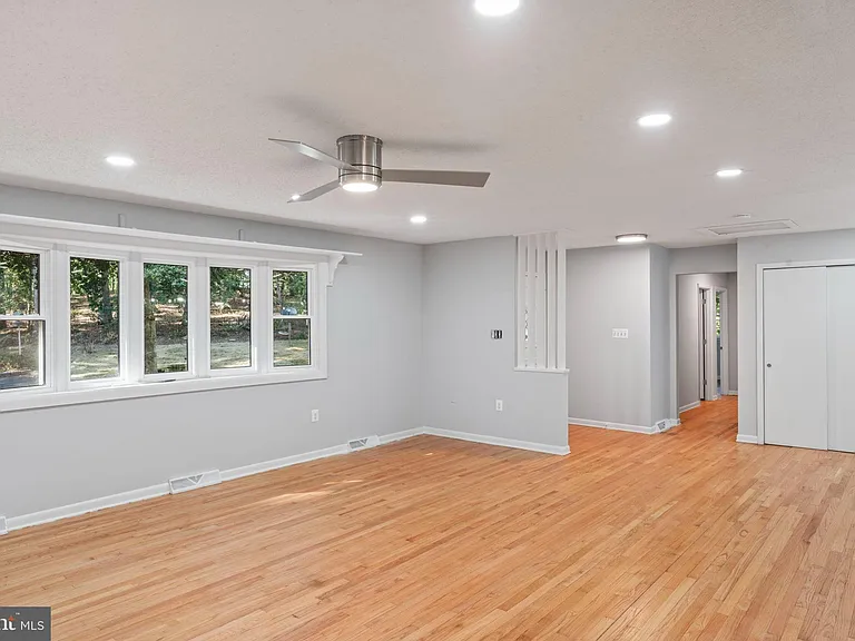 270 Olde Concord Rd — Photo 10